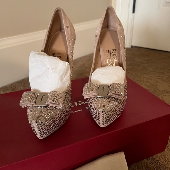 Salvatore Ferragamo Blush Pink Crystal-Stud Suede Platform Pump - Picture 3 of 5